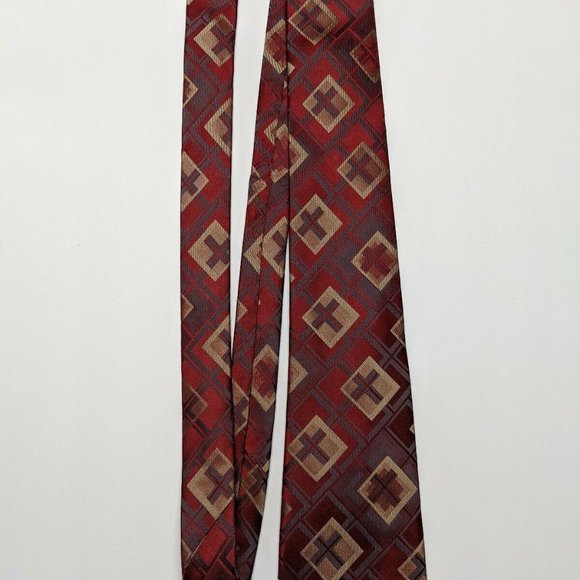 Van Heusen Geometric Diamond Silk Necktie - Picture 3 of 5